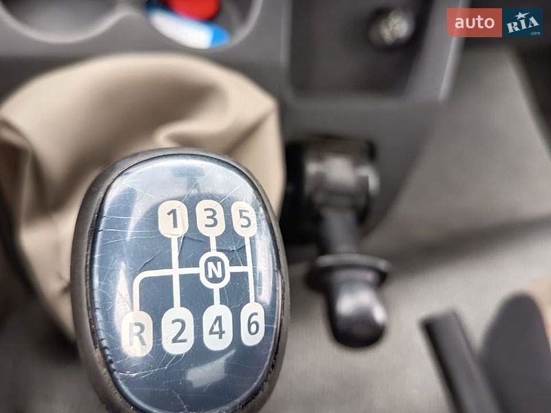 Автовышка Renault Midlum 2008 в Житомире