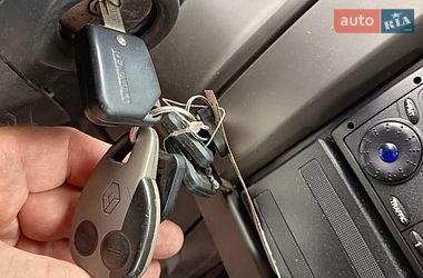 Автовышка Renault Midlum 2008 в Житомире