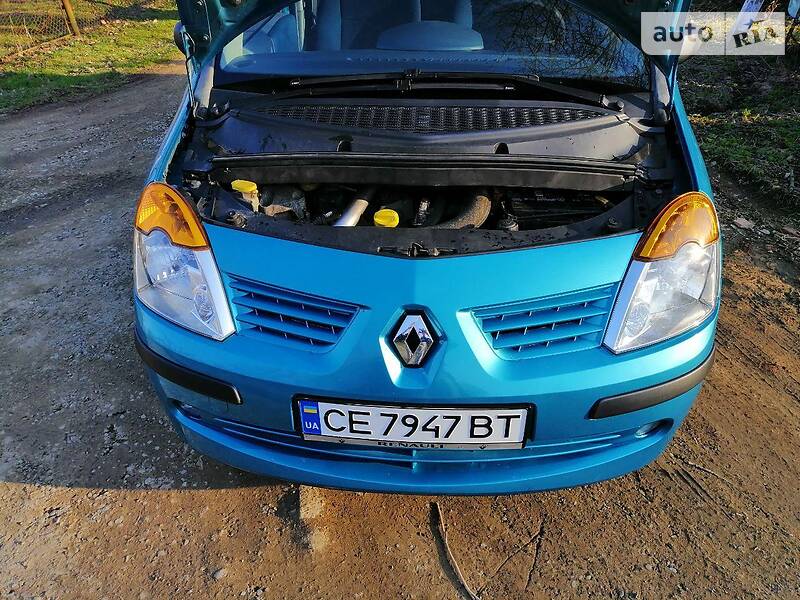 Хетчбек Renault Modus 2004 в Вижниці
