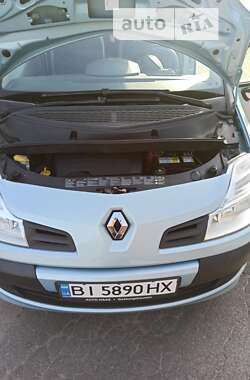 Хэтчбек Renault Modus 2010 в Кременчуге