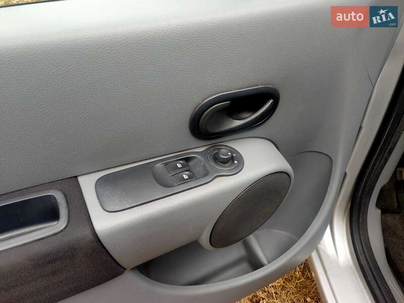 Хэтчбек Renault Modus 2008 в Черкассах