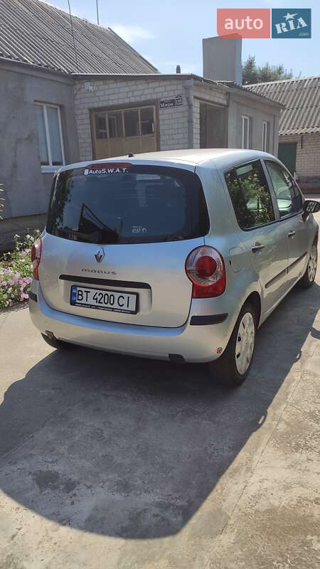 Хэтчбек Renault Modus 2007 в Хмельнике
