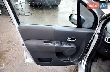 Хэтчбек Renault Modus 2008 в Львове