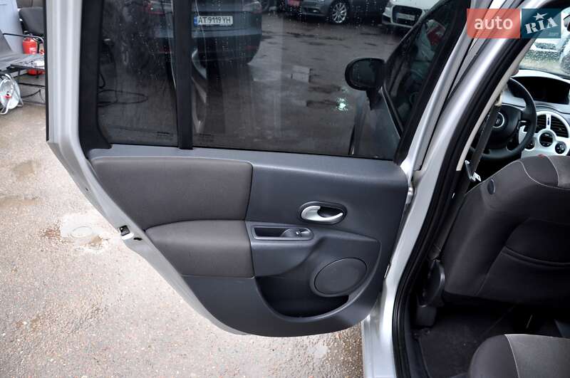 Хэтчбек Renault Modus 2008 в Львове фото 23 Хэтчбек Renault Modus 2008 в Львове