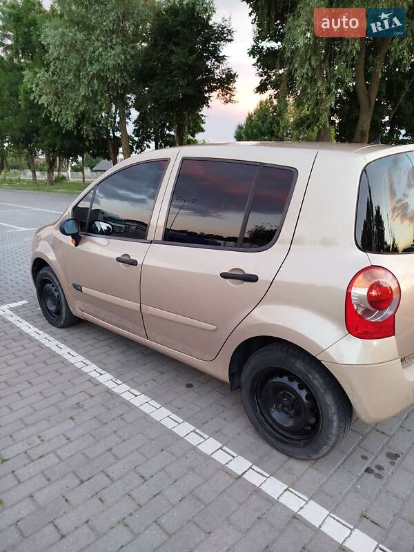 Хэтчбек Renault Modus 2004 в Коломые