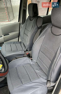 Хэтчбек Renault Modus 2005 в 