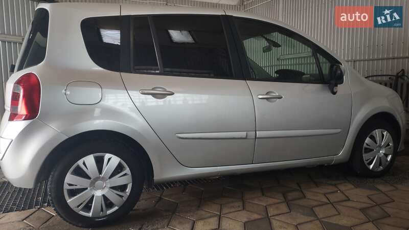 Хэтчбек Renault Modus 2010 в Бережанах