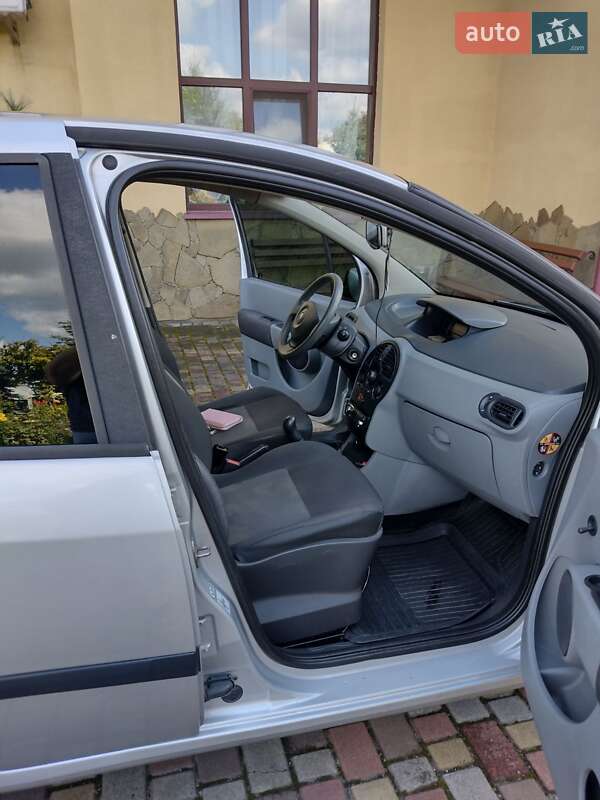 Хэтчбек Renault Modus 2009 в Дубно