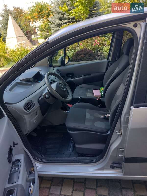 Хэтчбек Renault Modus 2009 в Дубно
