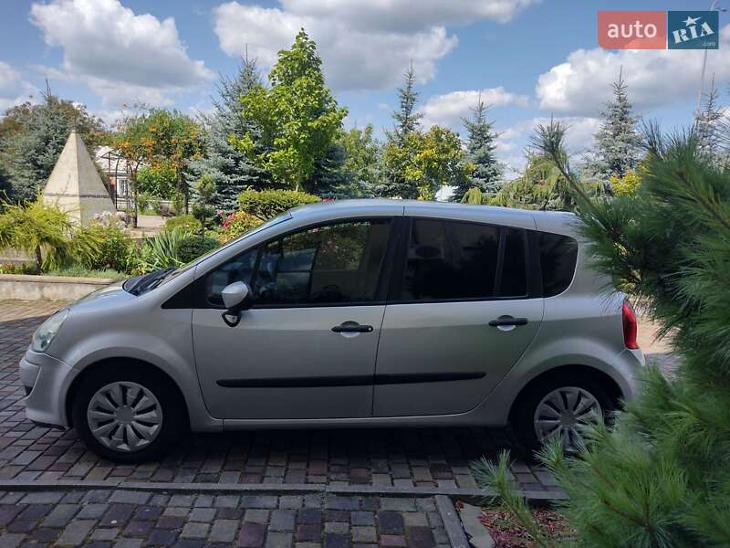 Хэтчбек Renault Modus 2009 в Дубно