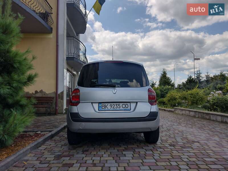Хэтчбек Renault Modus 2009 в Дубно