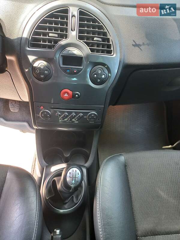 Хэтчбек Renault Modus 2010 в Львове