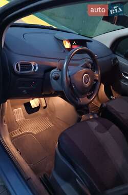 Хэтчбек Renault Modus 2007 в 