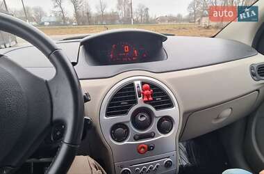 Хетчбек Renault Modus 2006 в Кореці