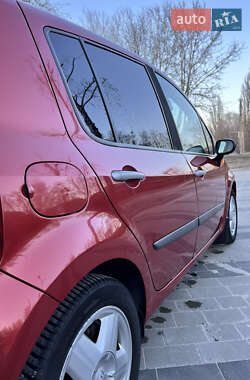 Хэтчбек Renault Modus 2005 в Луцке