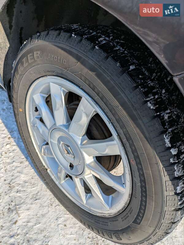 Хэтчбек Renault Modus 2008 в 