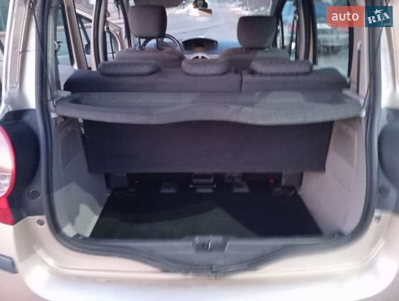 Хэтчбек Renault Modus 2005 в Светловодске фото 11 Хэтчбек Renault Modus 2005 в Светловодске