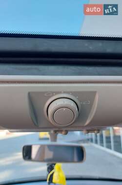Хэтчбек Renault Modus 2009 в 