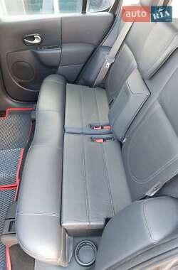Хэтчбек Renault Modus 2009 в 