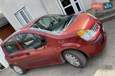 Хэтчбек Renault Modus 2004 в 