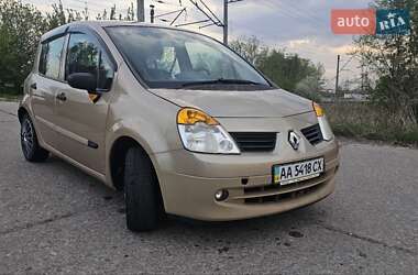 Хэтчбек Renault Modus 2004 в 
