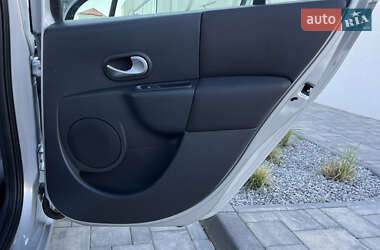 Хетчбек Renault Modus 2009 в 