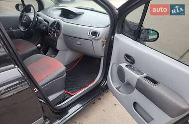 Хетчбек Renault Modus 2006 в 