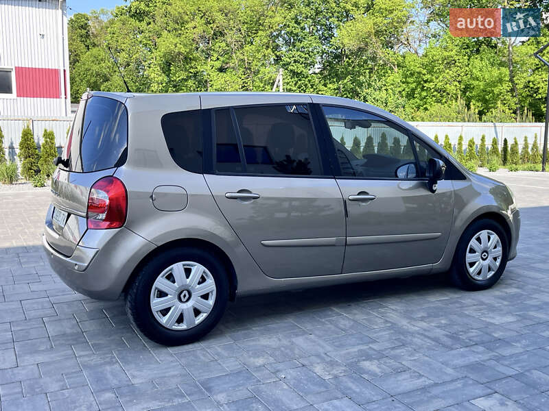 Хэтчбек Renault Modus 2008 в Луцке