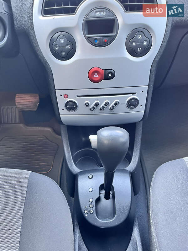 Хэтчбек Renault Modus 2008 в Луцке