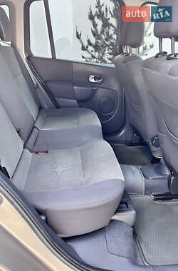 Хэтчбек Renault Modus 2008 в 