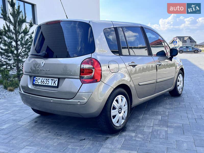 Хэтчбек Renault Modus 2008 в Луцке