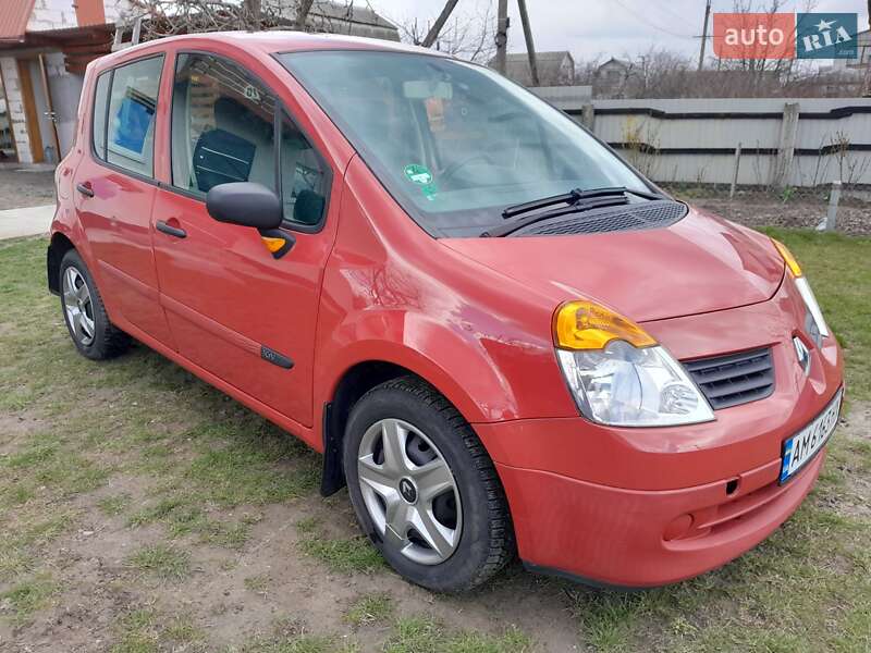 Хэтчбек Renault Modus 2006 в 