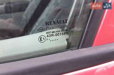 Хэтчбек Renault Modus 2006 в 