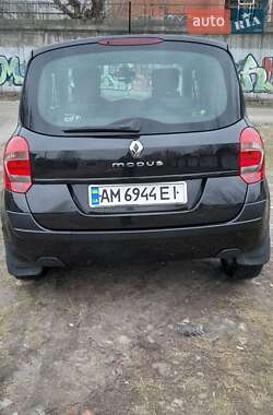 Хэтчбек Renault Modus 2009 в 