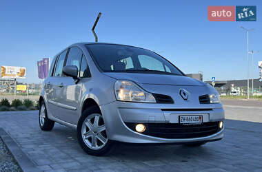 Хэтчбек Renault Modus 2009 в 