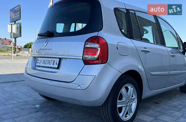 Хэтчбек Renault Modus 2009 в 