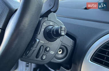 Хэтчбек Renault Modus 2009 в 