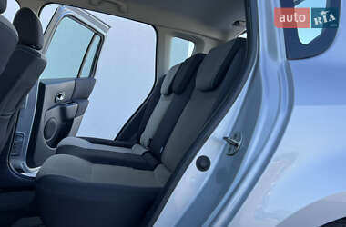 Хэтчбек Renault Modus 2009 в 