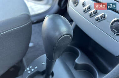 Хэтчбек Renault Modus 2009 в 