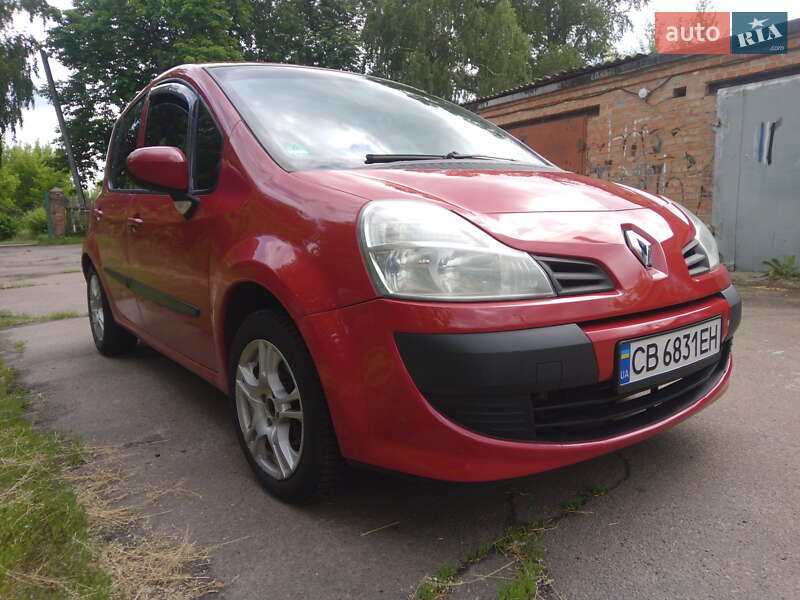 Хэтчбек Renault Modus 2010 в 