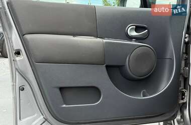 Хэтчбек Renault Modus 2008 в 