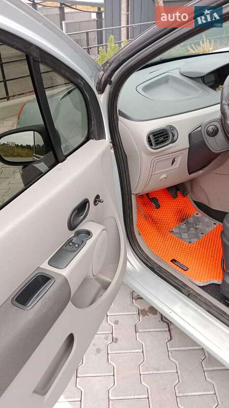 Хэтчбек Renault Modus 2006 в Хмельницком фото 5 Хэтчбек Renault Modus 2006 в Хмельницком