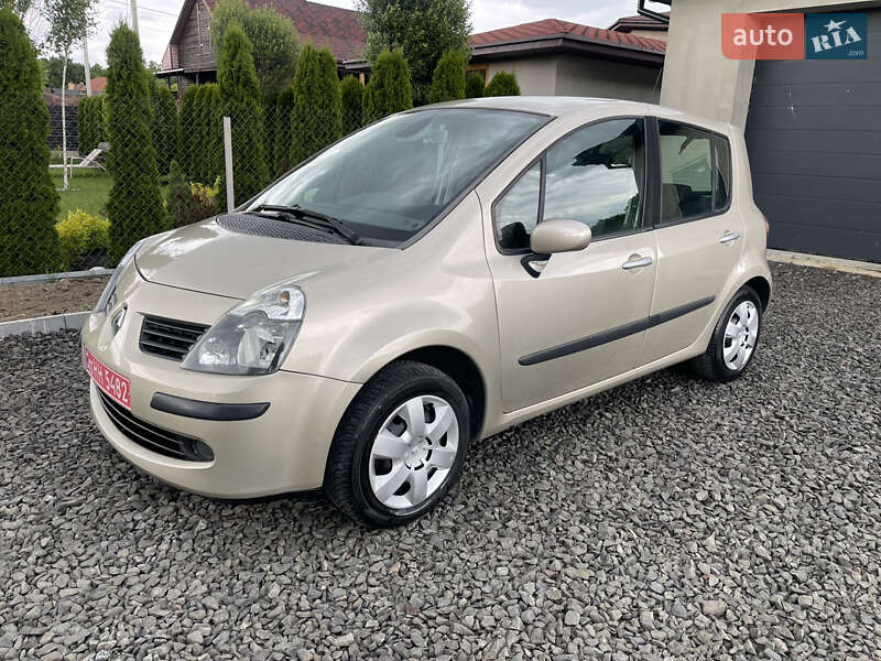 Хэтчбек Renault Modus 2007 в 
