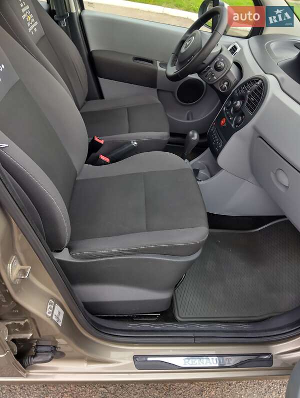Хэтчбек Renault Modus 2012 в Ровно