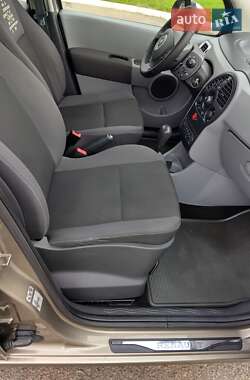 Хэтчбек Renault Modus 2012 в 