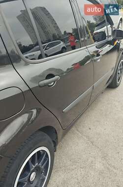 Хэтчбек Renault Modus 2004 в 