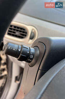 Хэтчбек Renault Modus 2008 в 