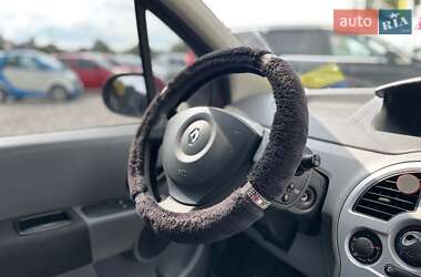 Хэтчбек Renault Modus 2011 в 