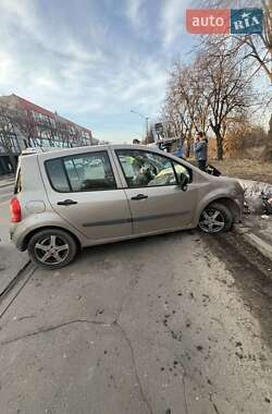 Хэтчбек Renault Modus 2009 в 