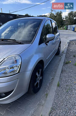 Хэтчбек Renault Modus 2009 в 